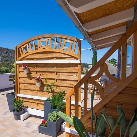 With Parking Space Veli Losinj, Losinj - 21260 * Veli Lošinj