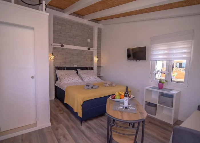 Апартаменты With Parking Space Veli Losinj, Losinj - 21260 *