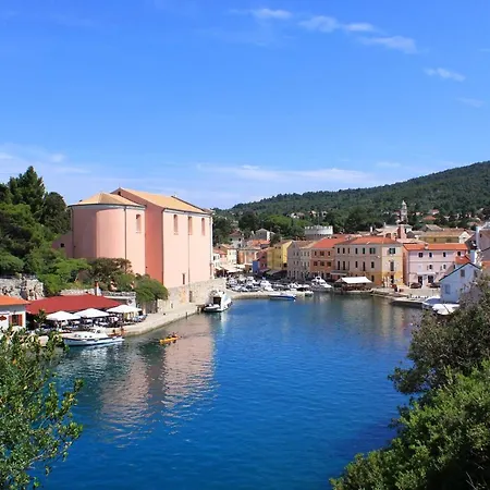 With Parking Space Veli Losinj, Losinj - 21260 Veli Lošinj